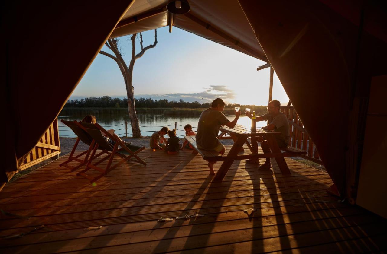 Готель Camping Nautic Almata Glamping Кастальйо-д'Ампуріас Екстер'єр фото